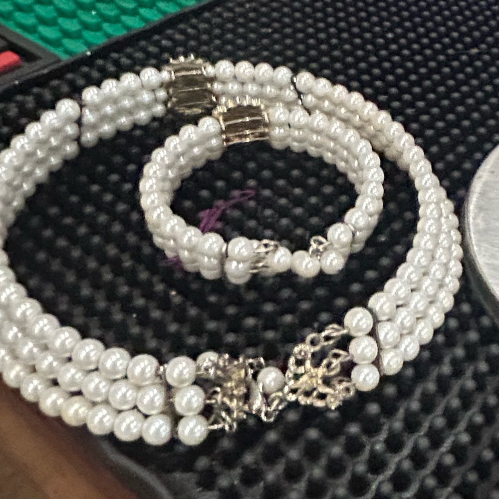 📌 📍 Crystal‎ tone Elegant Pearl Beaded choker Necklace